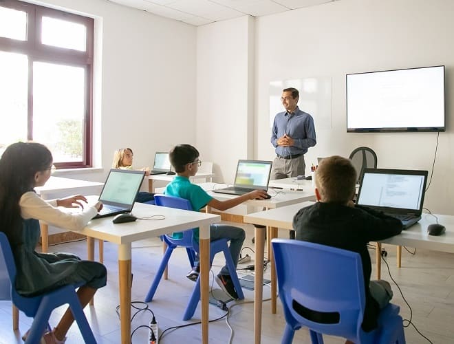 Top 7 requirements for a next-gen, future-ready school network